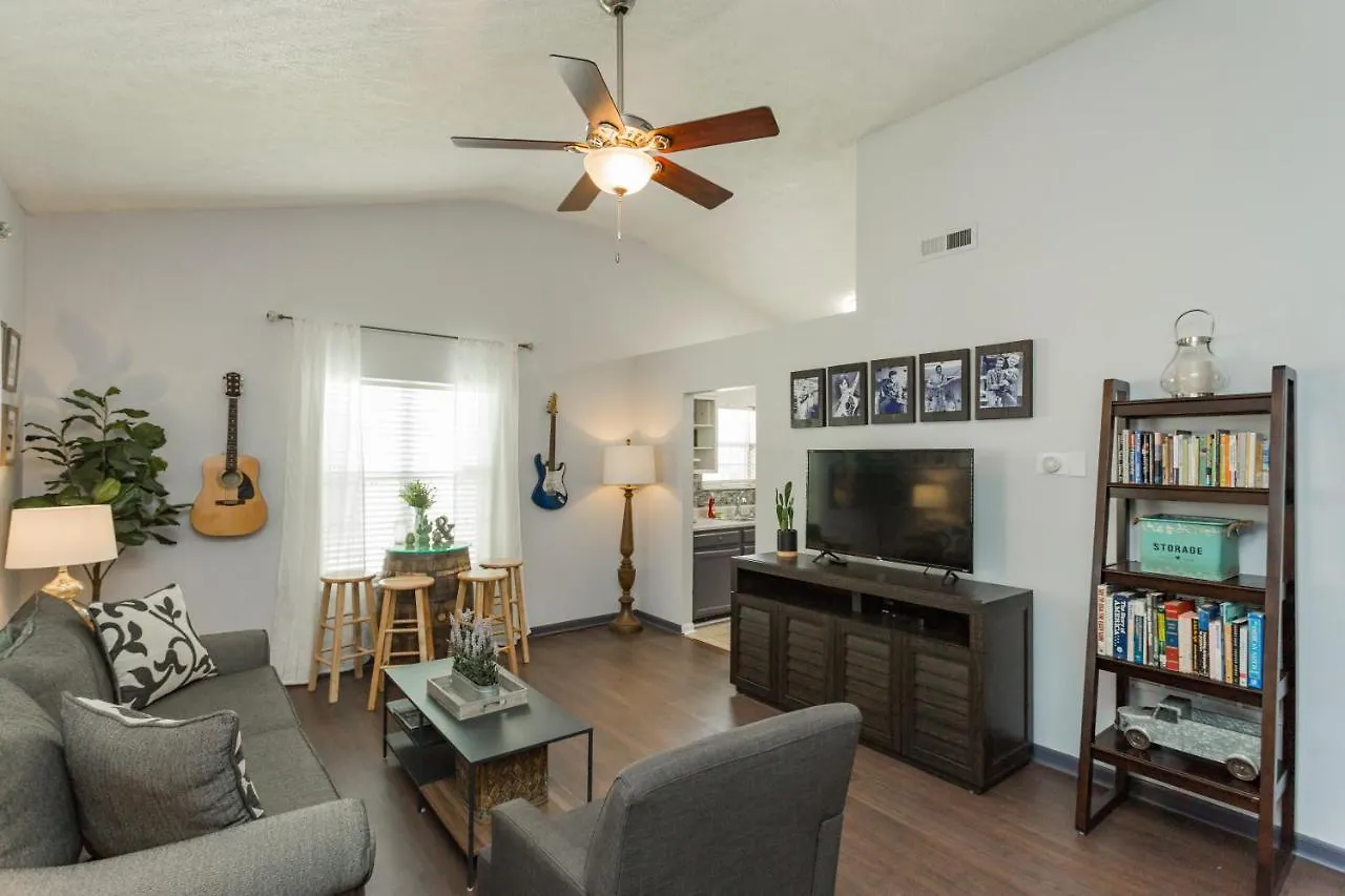 Fun Buena Vista Heights Home Close To Downtown Nashville