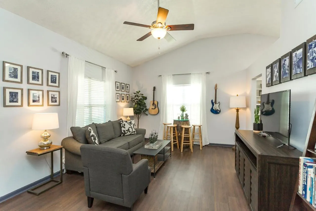 Semesterbostad Fun Buena Vista Heights Home Close To Downtown Nashville