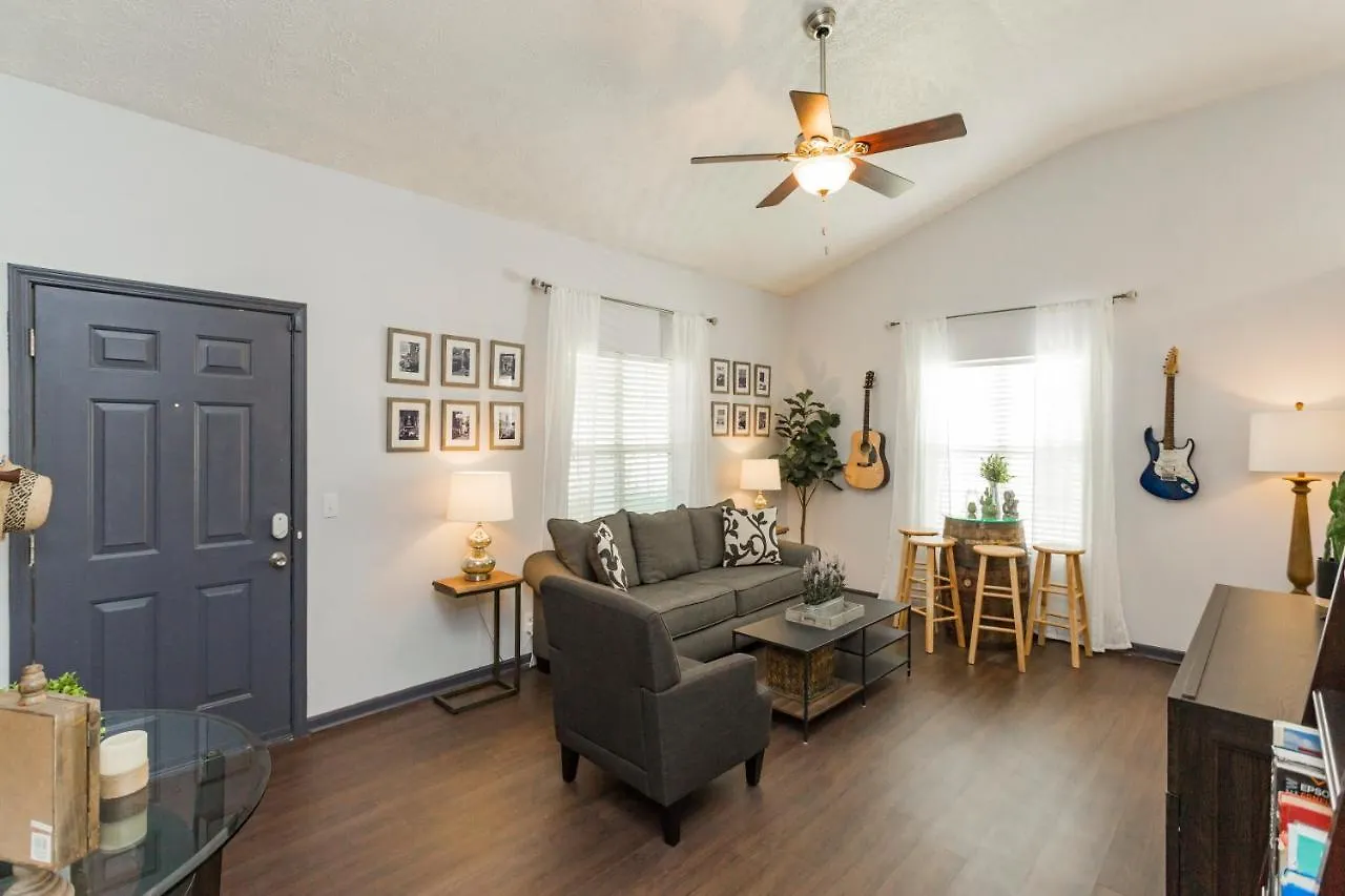 Semesterbostad Fun Buena Vista Heights Home Close To Downtown Nashville