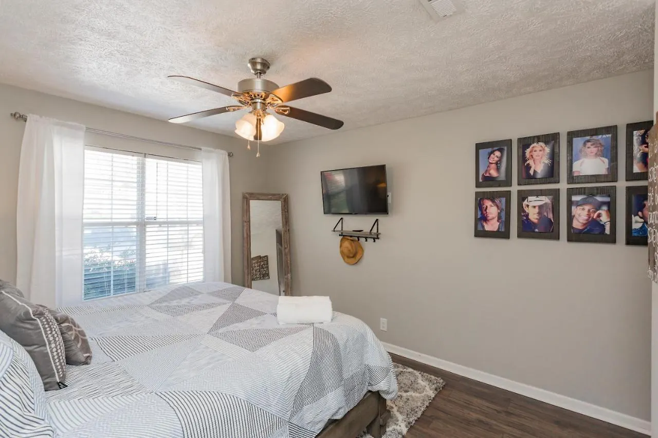 Semesterbostad Fun Buena Vista Heights Home Close To Downtown Nashville